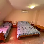 Mezesvoelgy Vendeghaz Konukevi