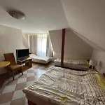 Mezesvoelgy Vendeghaz Konukevi