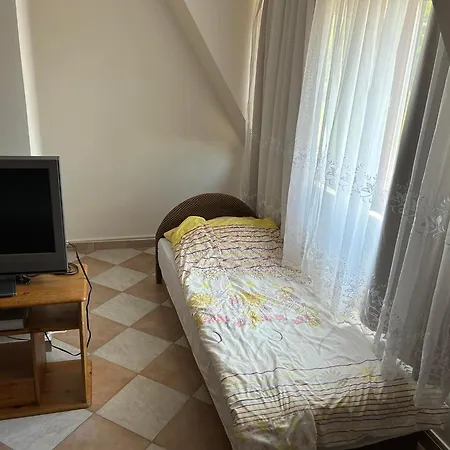 Mezesvoelgy Vendeghaz Guest house *